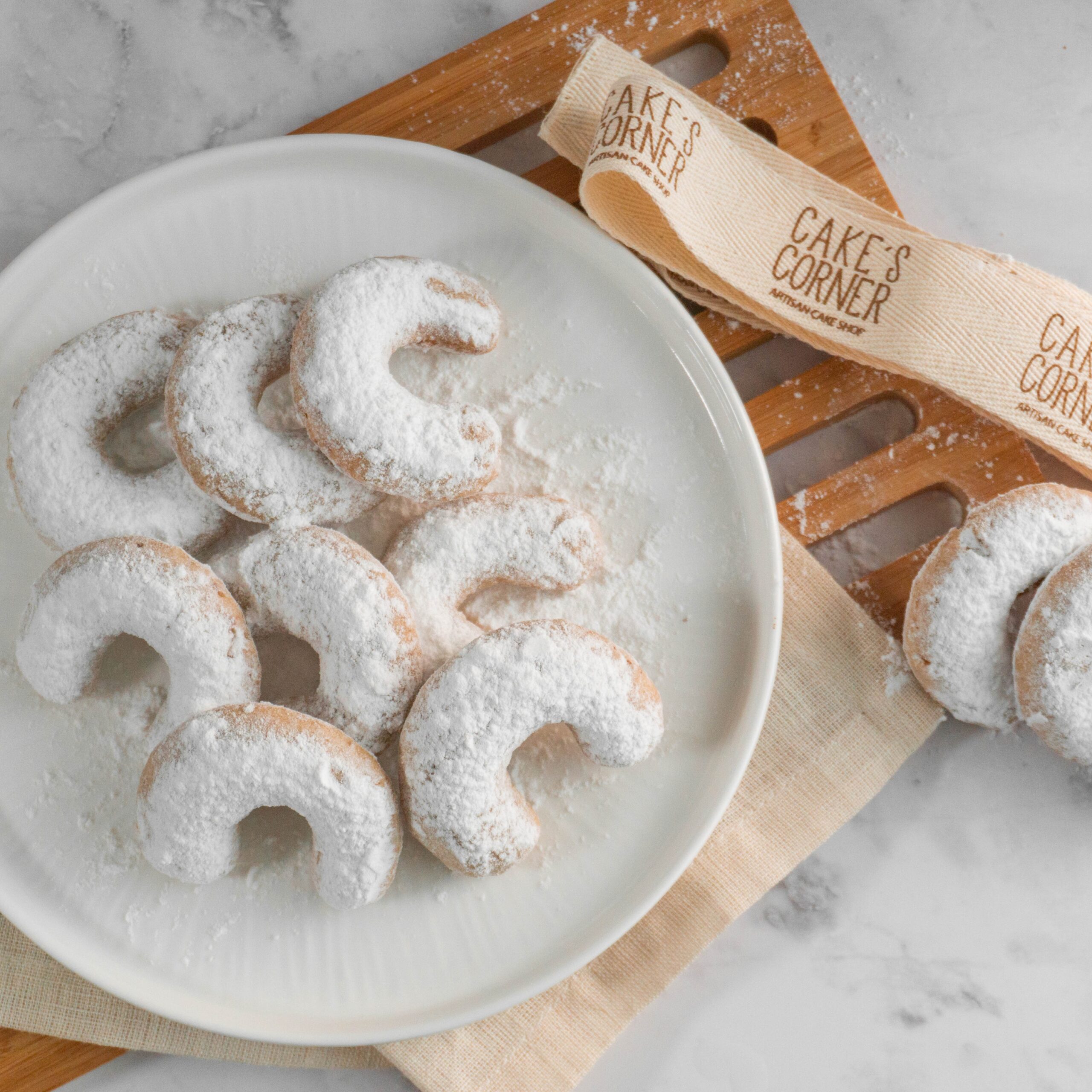 Cuernitos de Nuez - cuernitos de temporada - regalos para navidad - fin de año - postres Cake´s Corner